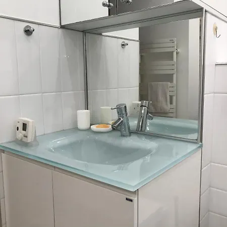 Apartament T2 45m Front De Climatisation Jacuzzi Mentona